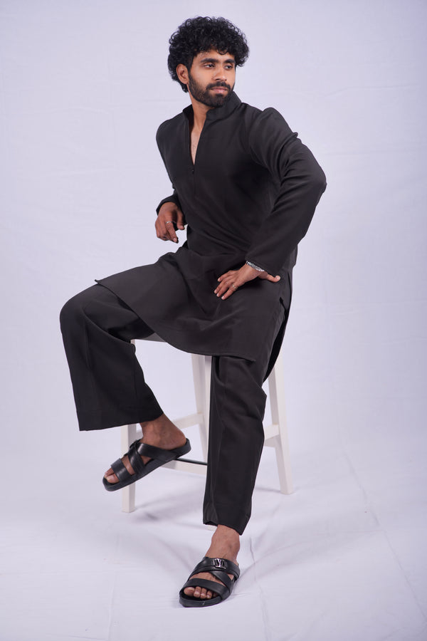 The Midnight minimalist